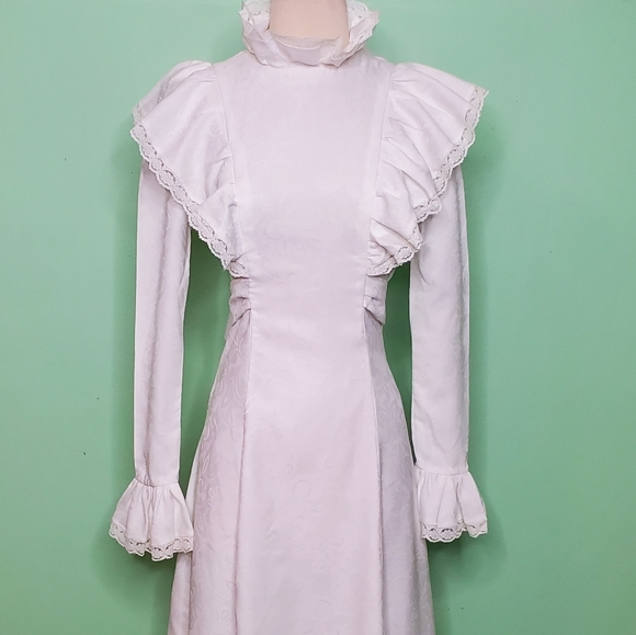 Vintage Boho Wedding Gown White Brocade Lace Long Sleeve Sash Dress - Picture 5 of 11